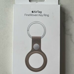 Apple AirTag Key Ring in Brown